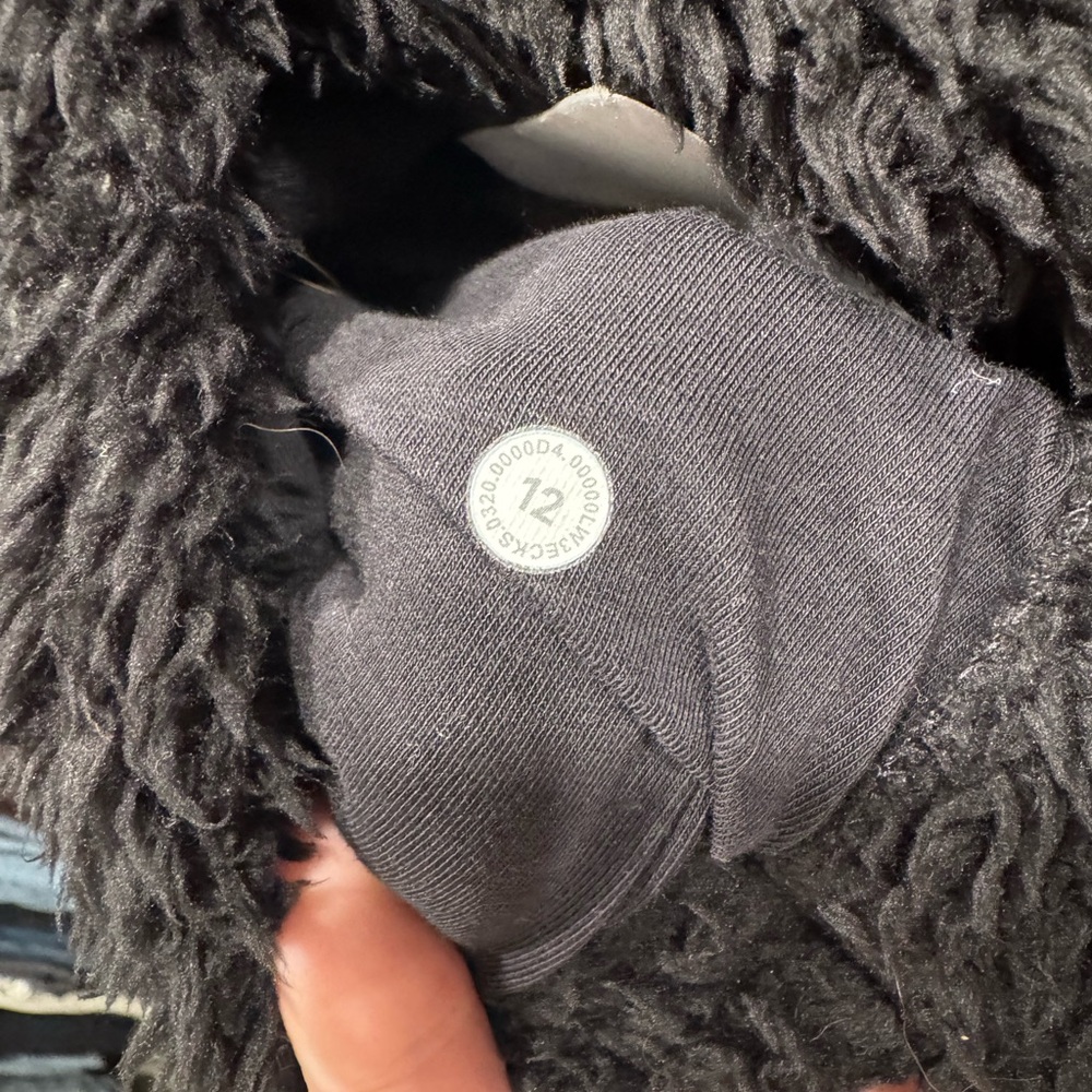 Lululemon Pullover - Picture 6 of 7